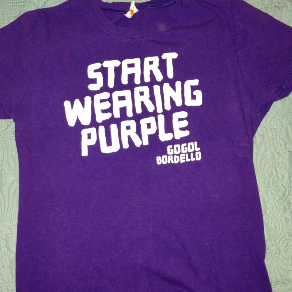 Gogol Bordello start wearing purple size M